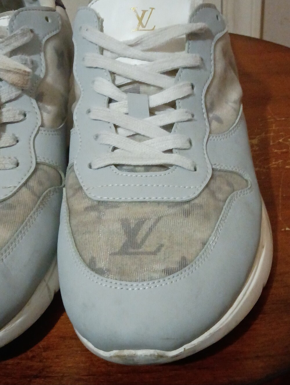 Size 11B US/41 Louis Vuitton Run Away Sneaker Tennis Shoes Blue White - Picture 9 of 15